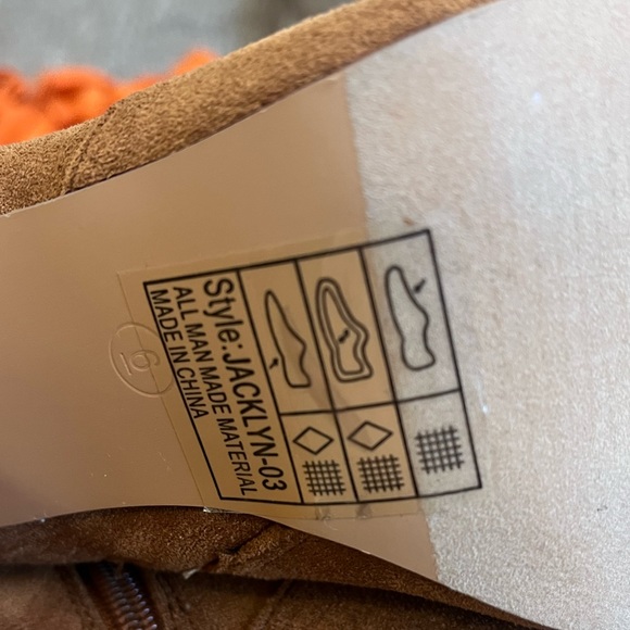 ❣️🆕Yoki British Tan Faux Suede Side Embellishment Heeled Knee Boots❣️ - Picture 10 of 11